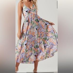ASTR BLYTHE FLORAL PLISSE MIDI DRESS
